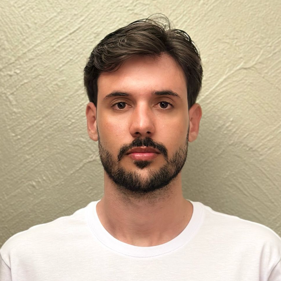 Enzo Costa